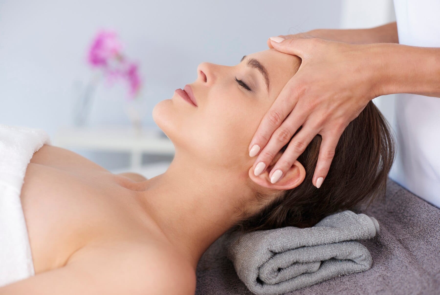 Técnicas para relajar los músculos faciales y reducir la tensión